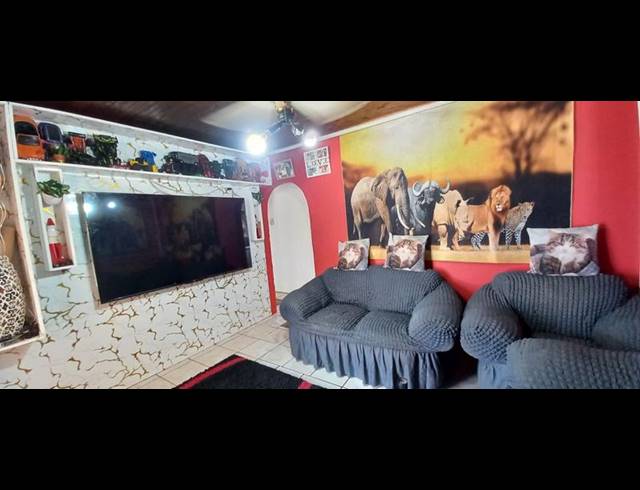 3 BEDROOM TOWNHOUSE FOR SALE IN CANESIDE